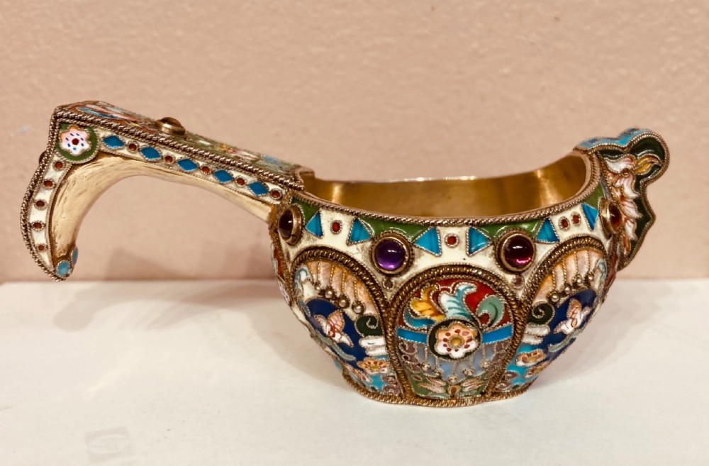 Russian silver gilt and enamel kovsch. View V