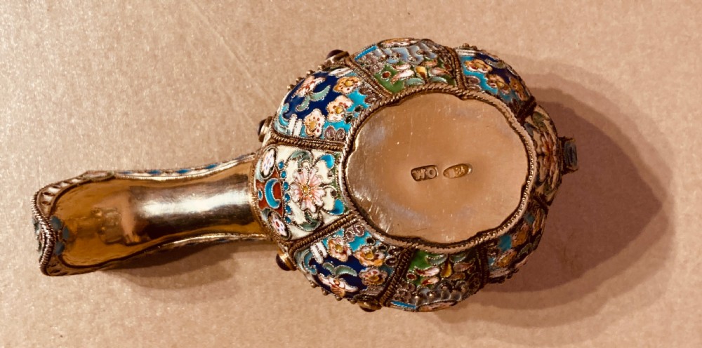 Russian silver gilt and enamel kovsch. View VII