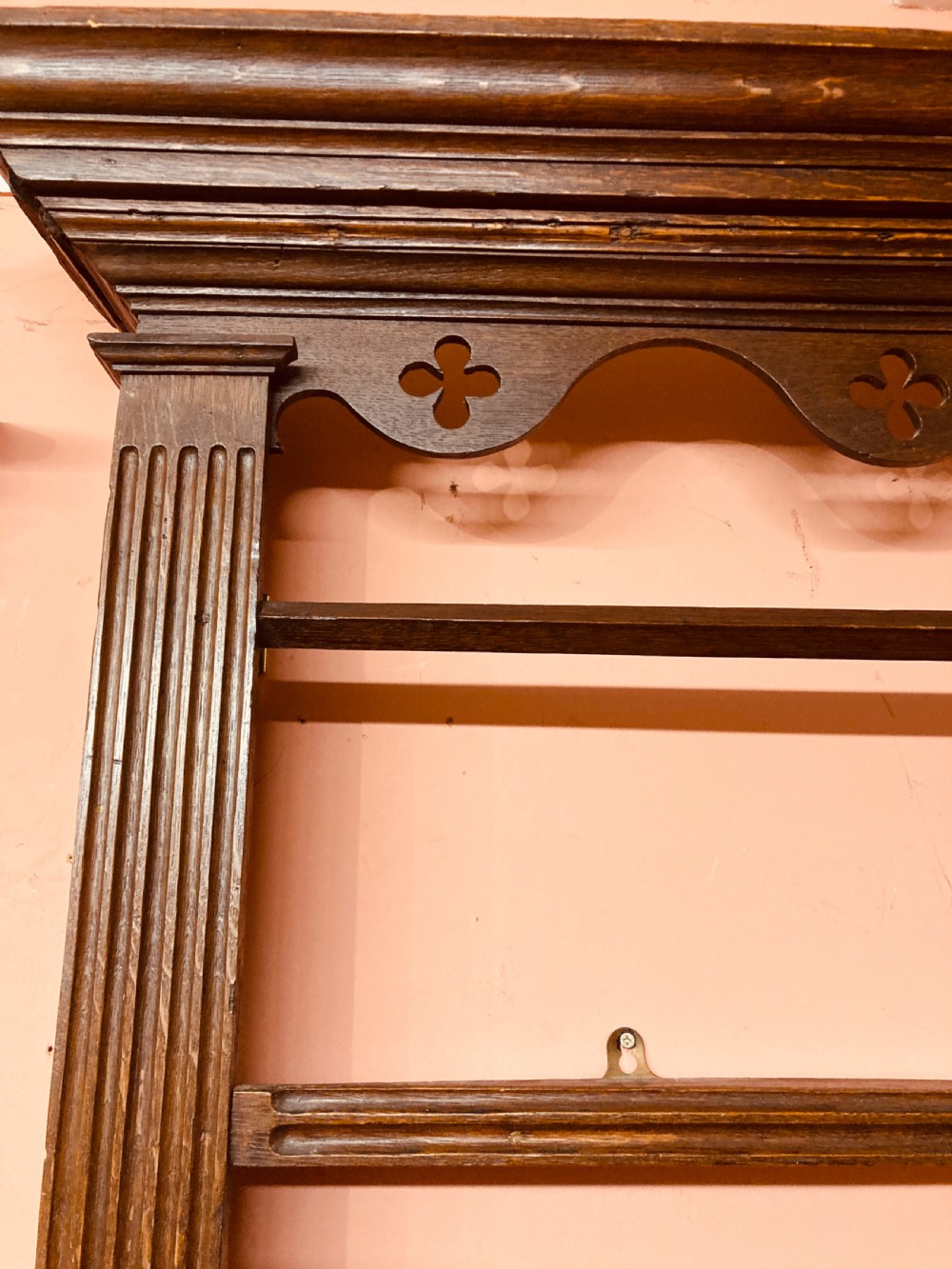 Geo III oak delft rack. View V