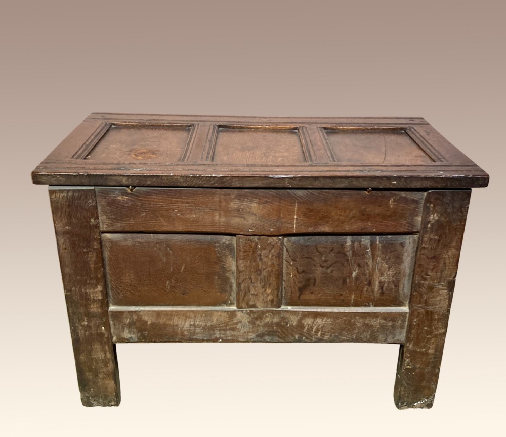 Small Charles I oak coffer.  View VI