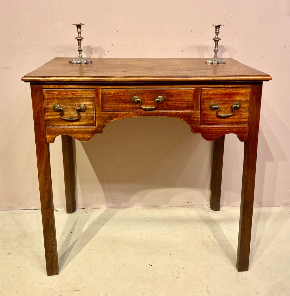 Georgian mahogany lowboy.