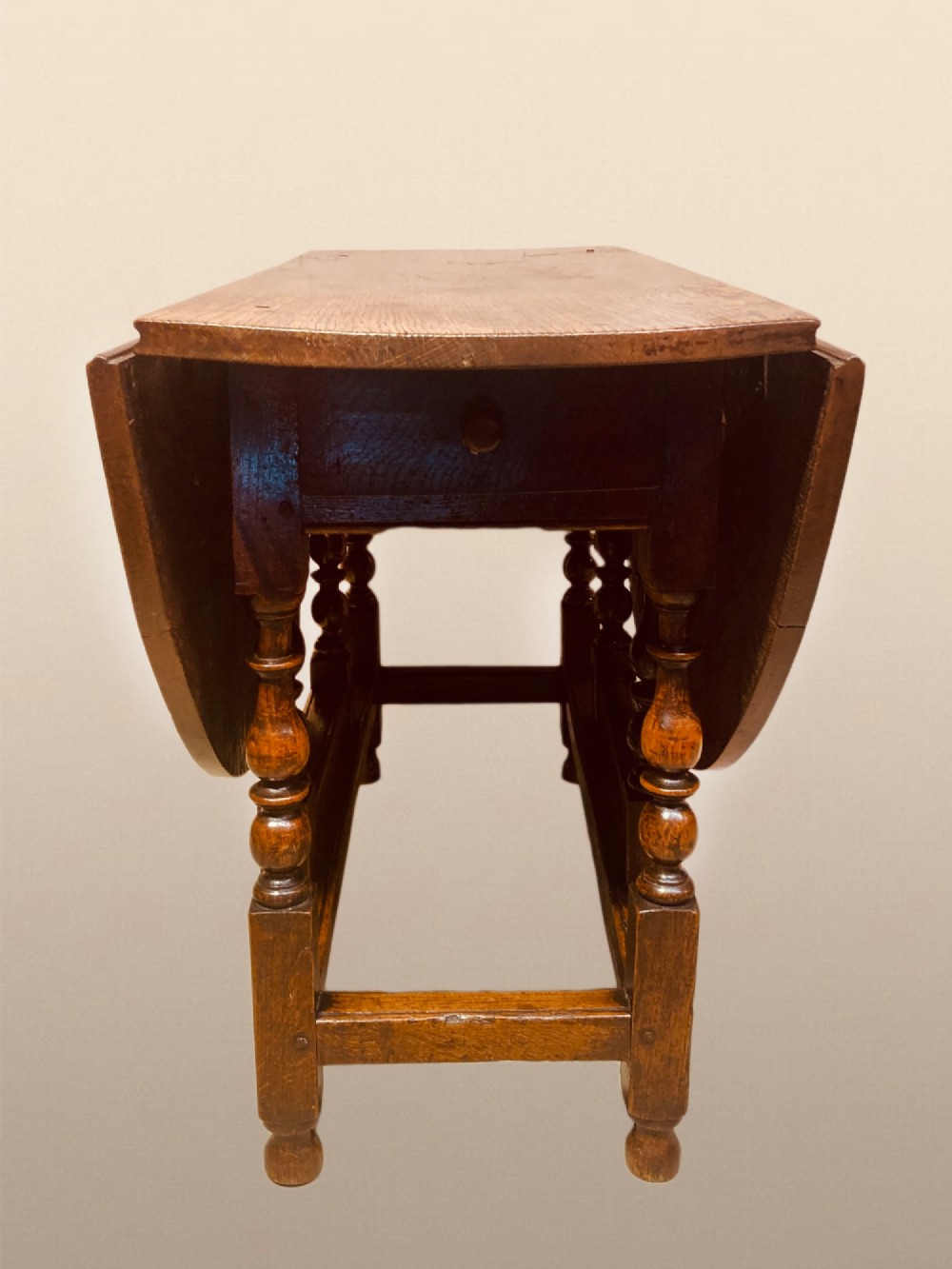 Georgian oak Gateleg table. View V