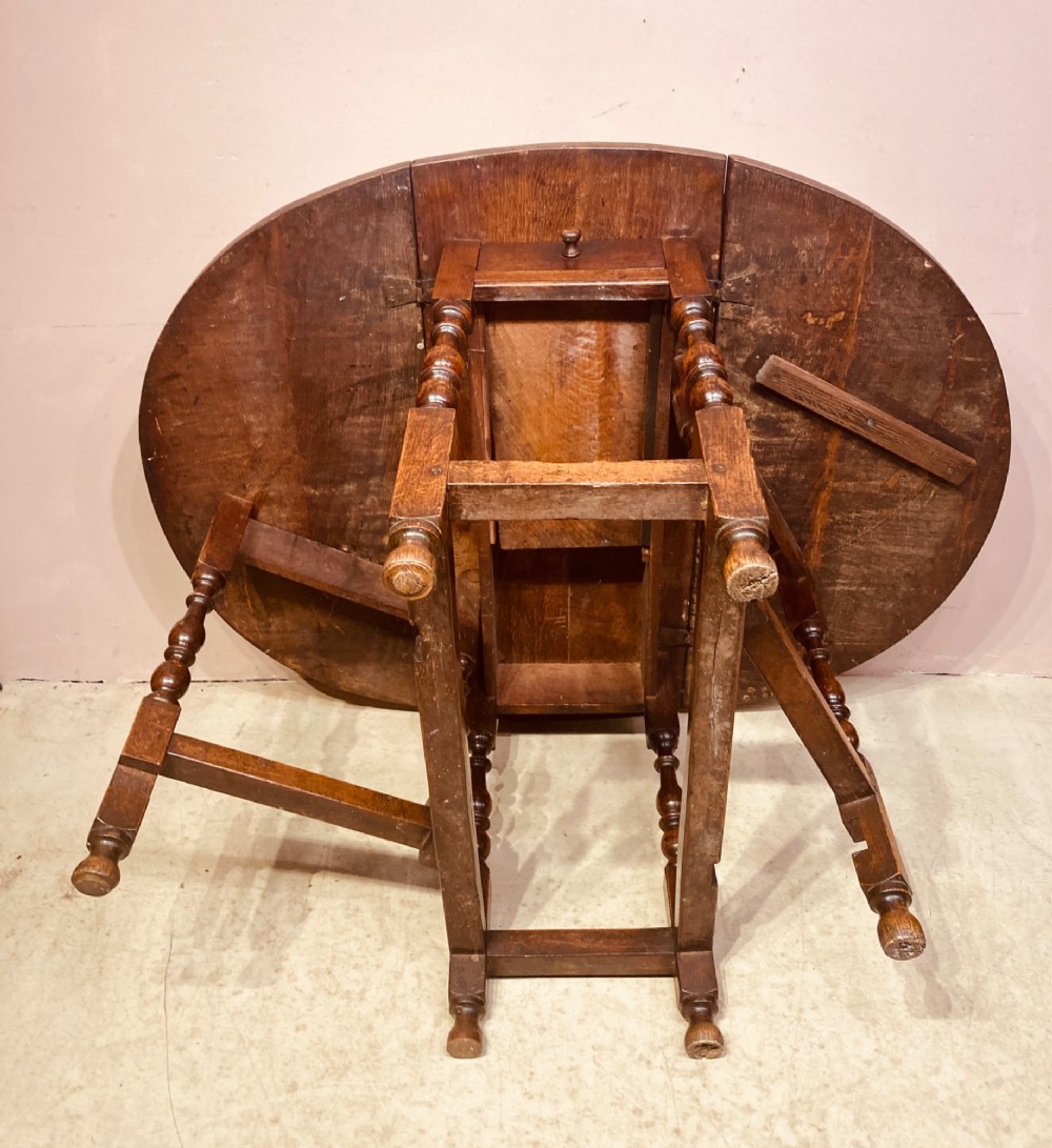 Georgian oak Gateleg table. View VII