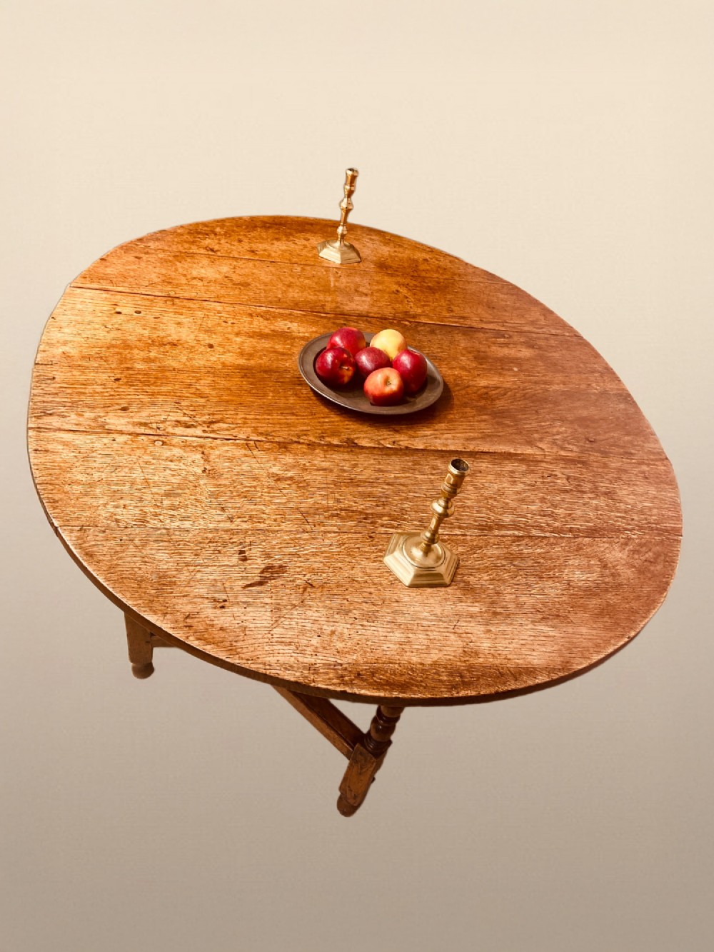 Georgian oak Gateleg table. View IX