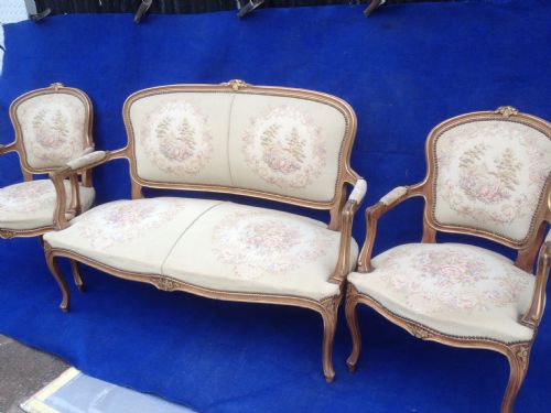 French Salon Suite