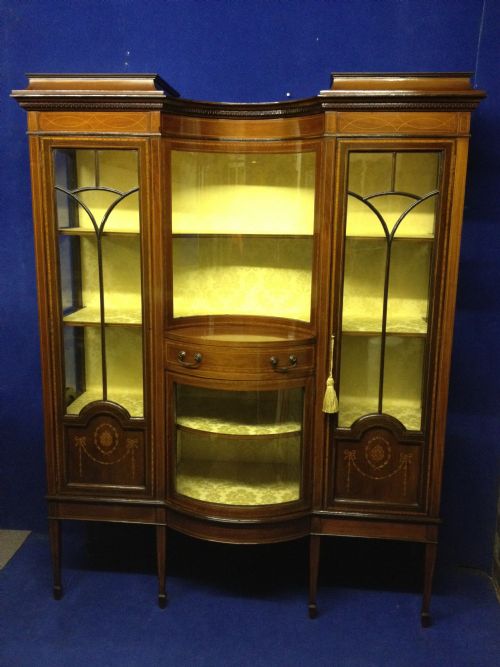 Top Quality Display Cabinet