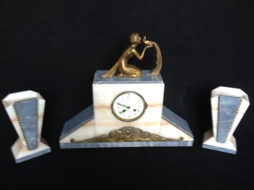 Stunning Art Deco Marble Clock Garnature