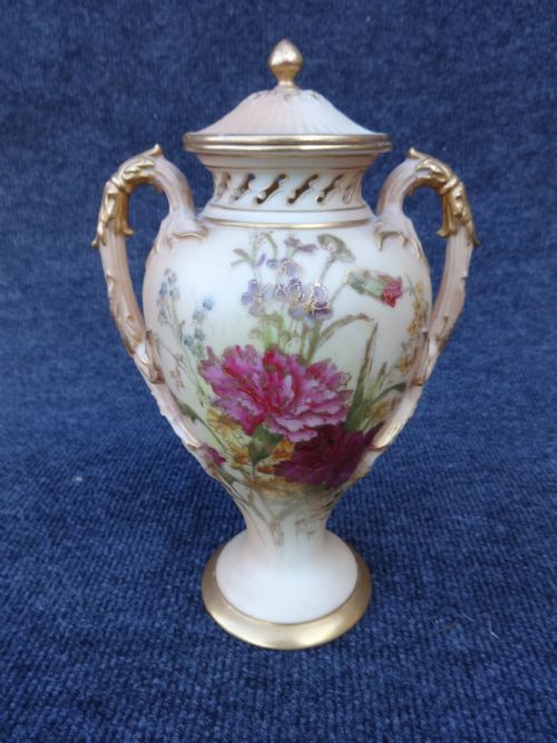 Royal Worcester Vase and Cover No. 1927