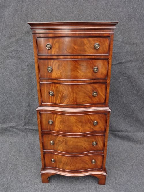 Small Serpentine Mahogany Chest on Chest