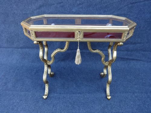 Victorian Gilt Bijouterie Table