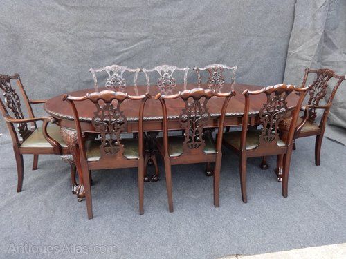 Superior and Rare Matching Chippendale Wind-out Dining Table & Eight Chairs