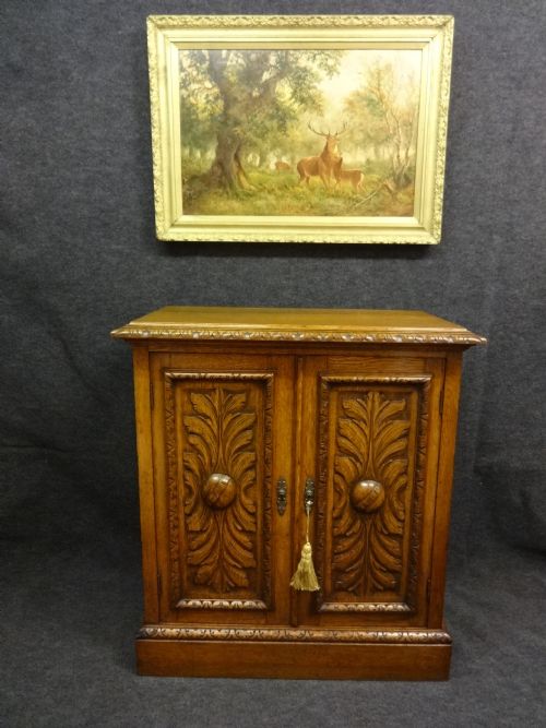 Carved Oak Sidecabinet
