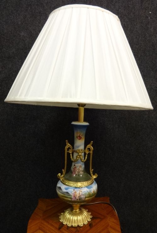 Dresden Lamp