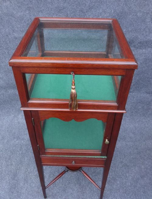 Mahogany Bijouteire Cabinet