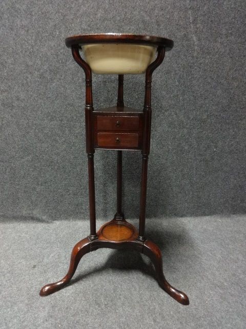 Georgian Mahogany Washstand