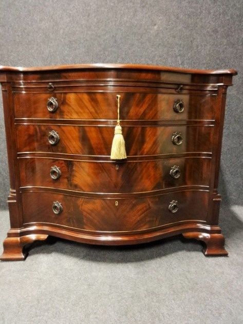 Serpentine Mahogany Commode Chest of Drawers
