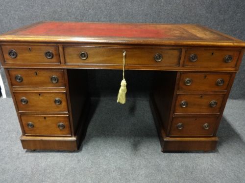 Victorian Mahogany Pedestal Desk