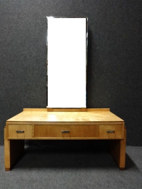 fig 1. Heals Bedroom Suite