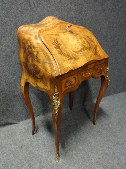 Stunning Italian Marquetry Bombe Bureau