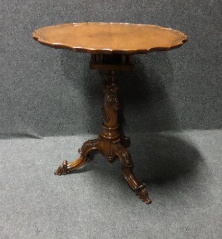Mahogany Tripod on Birdcage Base