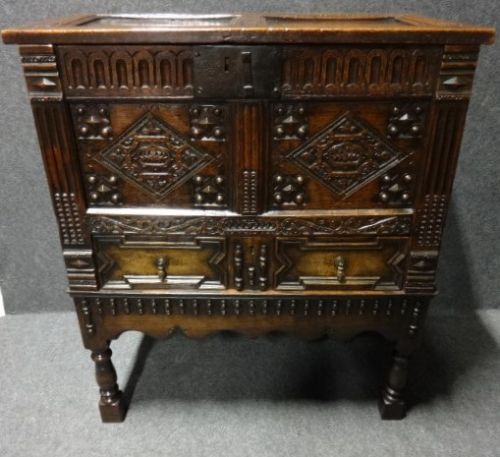 Stunning Oak Chest on Stand