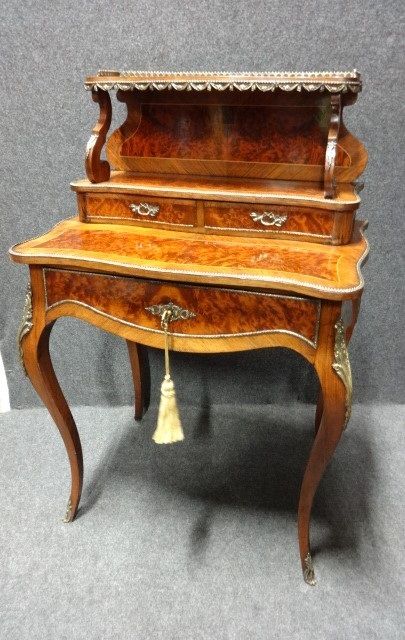 Stunning Amboyna Bon Du Jour, Desk