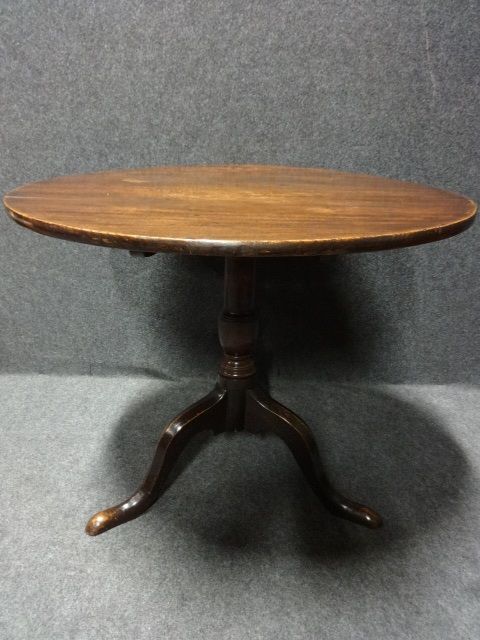 Georgian Oak Pedestal Table