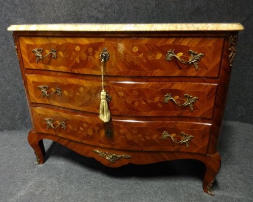 Stunning Marquetry Commode Chest of Drawers