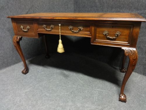 Chippendale Mahogany Desk