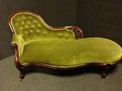 Victorian Mahogany Chaise Lounge, Sofa.
