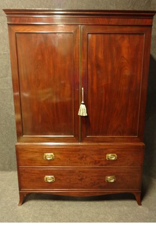 Regency Mahogany Linen Press