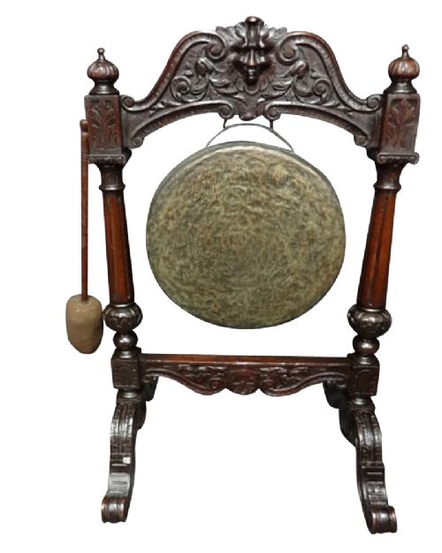 Very Good Carved  Oak Green Man Gong