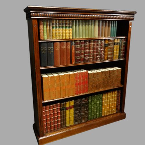 A Very Good Mahogany Adjustable Open Bookcase