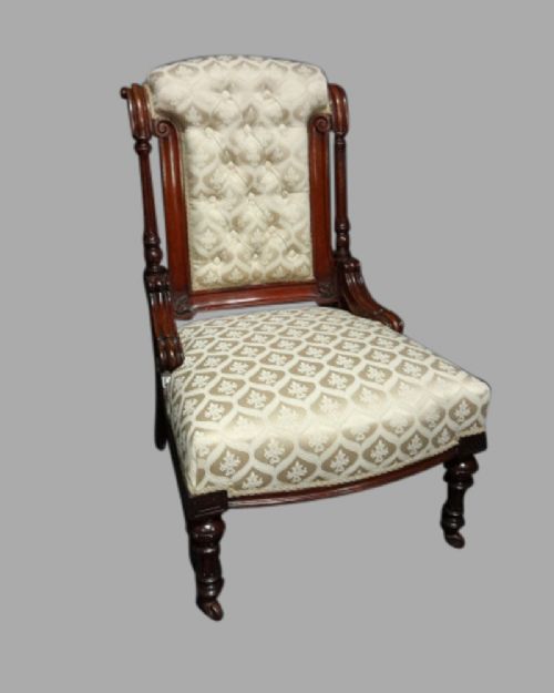 Pretty Mahogany Ladies Chair