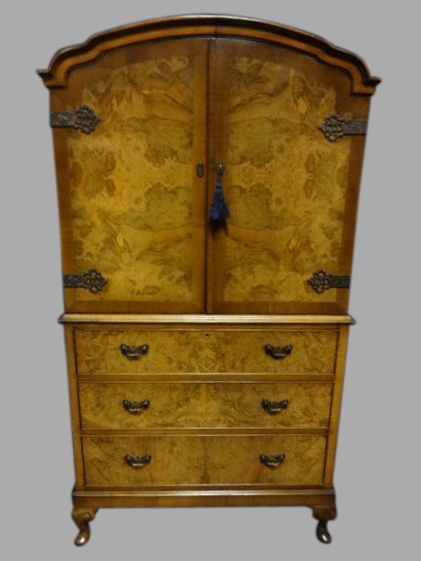Very Good Burr Walnut Tallboy Linen Press