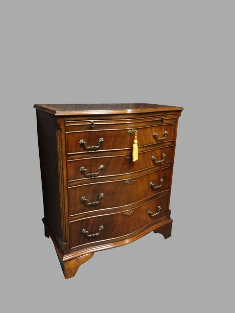 Serpentine Mahogany Bachelors Chest of Drawers