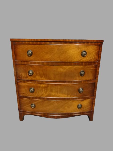 Mahogany Bowed Chest of Drawers