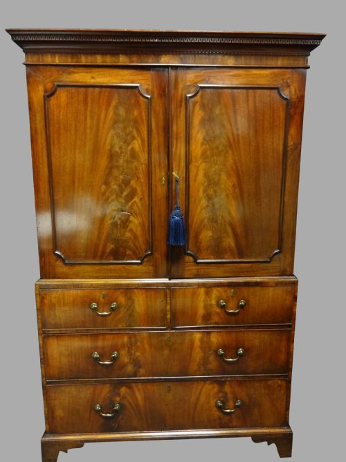 Very Good Regency Mahogany Linen Press