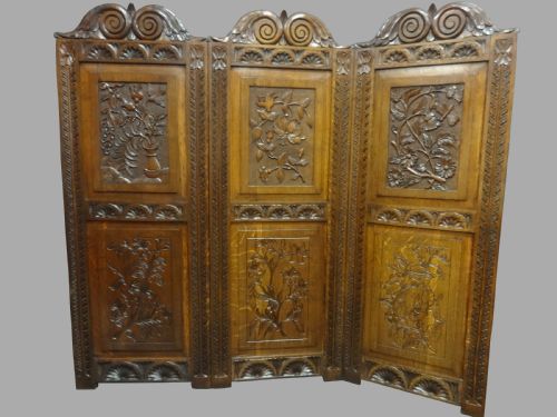 Superb Victorian Carved Oak Three Fold Screen