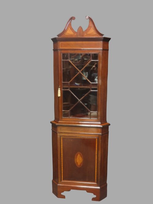A Very Good Quality Inlaid Mahogany Corner Cabinet