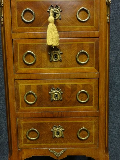 VERY GOOD FRENCH TULIPWOOD CHEST OF FOUR DRAWERS - ADDITIONAL PHOTO 1