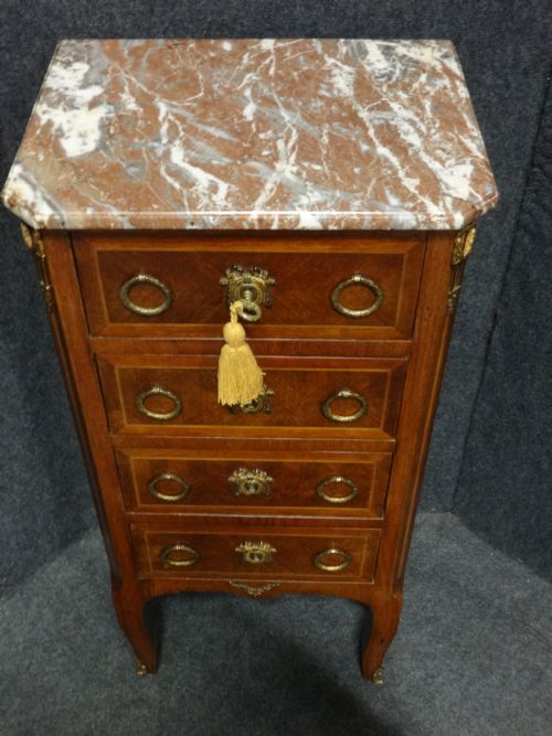 VERY GOOD FRENCH TULIPWOOD CHEST OF FOUR DRAWERS - ADDITIONAL PHOTO 4