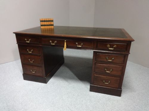 Good Mahogany Pedestal Desk