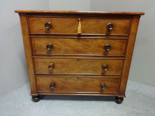 Quality Victorian Mahogany Chest of Drawers
