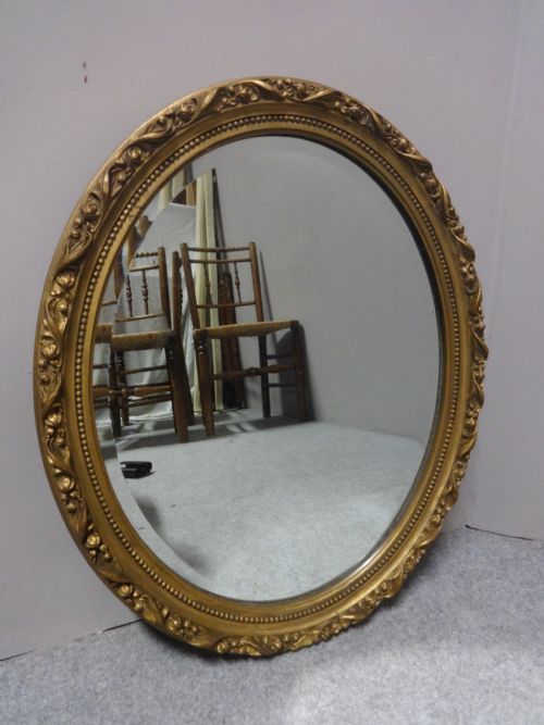 Pretty Oval Gilt Mirror