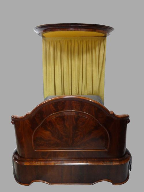 Wonderful Mahogany 5ft Tester Bed