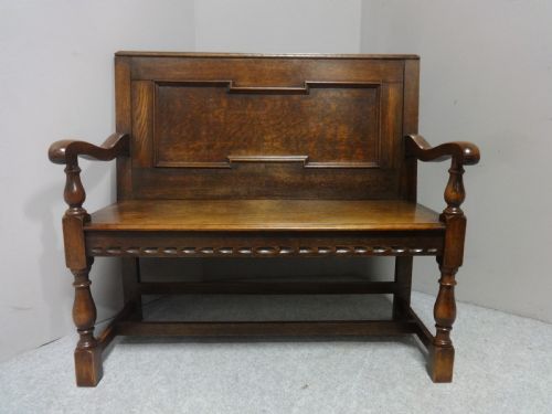 Very Good Quality Two Seater Oak Settle