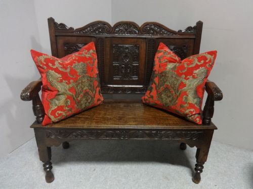 Good Period Oak Settle