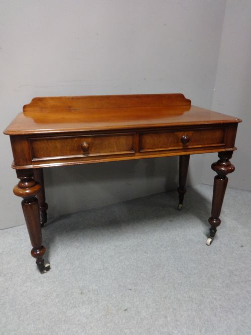 Excellent Quality Mahogany Side Table