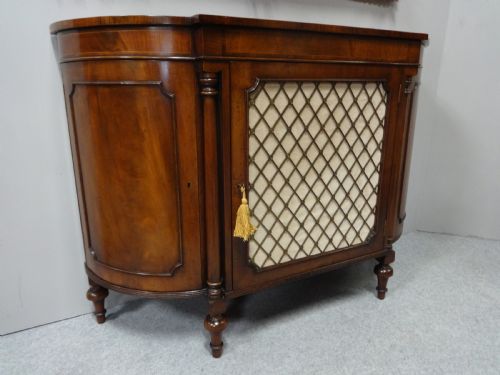 Super Regency Mahogany Bowed Sideboard